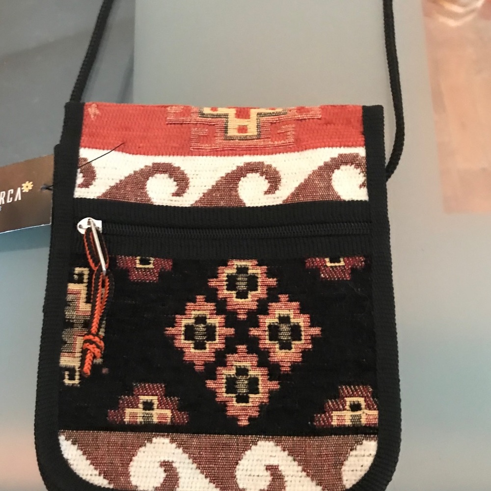 Colorful material Cross-body purse. New!